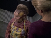 extant_StarTrek_VOY_6x05-Alice_01161.jpg