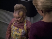 extant_StarTrek_VOY_6x05-Alice_01167.jpg