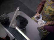 extant_StarTrek_VOY_6x05-Alice_01173.jpg