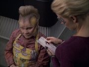 extant_StarTrek_VOY_6x05-Alice_01183.jpg