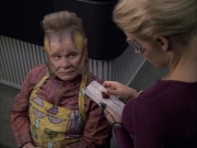 extant_StarTrek_VOY_6x05-Alice_01185.jpg