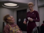 extant_StarTrek_VOY_6x05-Alice_01193.jpg