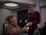extant_StarTrek_VOY_6x05-Alice_01194.jpg