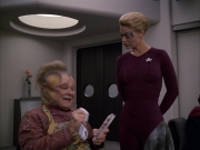 extant_StarTrek_VOY_6x05-Alice_01202.jpg