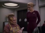 extant_StarTrek_VOY_6x05-Alice_01207.jpg