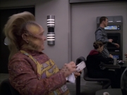 extant_StarTrek_VOY_6x05-Alice_01223.jpg