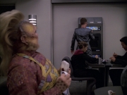 extant_StarTrek_VOY_6x05-Alice_01225.jpg