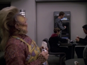 extant_StarTrek_VOY_6x05-Alice_01229.jpg