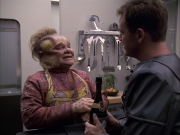 extant_StarTrek_VOY_6x05-Alice_01254.jpg