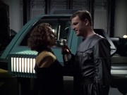 extant_StarTrek_VOY_6x05-Alice_01345.jpg