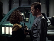 extant_StarTrek_VOY_6x05-Alice_01353.jpg