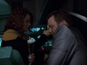 extant_StarTrek_VOY_6x05-Alice_01361.jpg