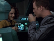 extant_StarTrek_VOY_6x05-Alice_01372.jpg