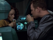 extant_StarTrek_VOY_6x05-Alice_01373.jpg