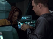 extant_StarTrek_VOY_6x05-Alice_01378.jpg
