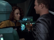 extant_StarTrek_VOY_6x05-Alice_01381.jpg