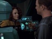 extant_StarTrek_VOY_6x05-Alice_01383.jpg