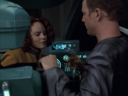 extant_StarTrek_VOY_6x05-Alice_01385.jpg