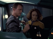 extant_StarTrek_VOY_6x05-Alice_01400.jpg