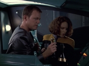 extant_StarTrek_VOY_6x05-Alice_01401.jpg