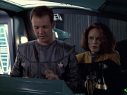 extant_StarTrek_VOY_6x05-Alice_01419.jpg