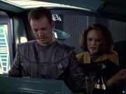 extant_StarTrek_VOY_6x05-Alice_01427.jpg