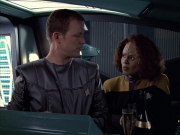 extant_StarTrek_VOY_6x05-Alice_01431.jpg