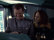 extant_StarTrek_VOY_6x05-Alice_01440.jpg