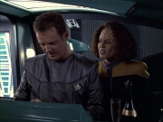 extant_StarTrek_VOY_6x05-Alice_01444.jpg