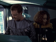 extant_StarTrek_VOY_6x05-Alice_01452.jpg