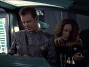 extant_StarTrek_VOY_6x05-Alice_01461.jpg