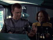 extant_StarTrek_VOY_6x05-Alice_01473.jpg