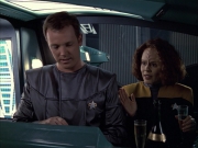 extant_StarTrek_VOY_6x05-Alice_01480.jpg