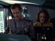 extant_StarTrek_VOY_6x05-Alice_01488.jpg