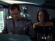 extant_StarTrek_VOY_6x05-Alice_01490.jpg