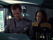 extant_StarTrek_VOY_6x05-Alice_01497.jpg