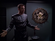 extant_StarTrek_VOY_6x05-Alice_01540.jpg