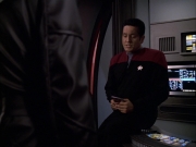 extant_StarTrek_VOY_6x05-Alice_01543.jpg