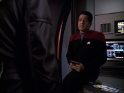 extant_StarTrek_VOY_6x05-Alice_01545.jpg