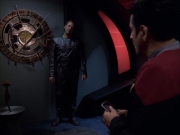extant_StarTrek_VOY_6x05-Alice_01554.jpg