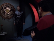 extant_StarTrek_VOY_6x05-Alice_01558.jpg