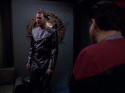 extant_StarTrek_VOY_6x05-Alice_01561.jpg