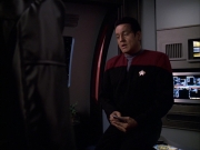 extant_StarTrek_VOY_6x05-Alice_01570.jpg