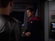 extant_StarTrek_VOY_6x05-Alice_01573.jpg