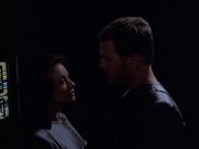 extant_StarTrek_VOY_6x05-Alice_01762.jpg