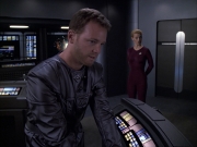 extant_StarTrek_VOY_6x05-Alice_02068.jpg