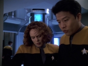 Filename=extant_StarTrek_VOY_6x05-Alice_02150.jpg
Filesize=161KiB
Dimensions=1200x900
Date added=Dec 27, 2019 extant_StarTrek_VOY_6x05-Alice_02150.jpg