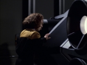 extant_StarTrek_VOY_6x05-Alice_02276.jpg