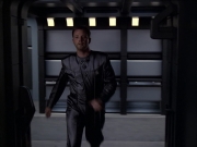 extant_StarTrek_VOY_6x05-Alice_02335.jpg