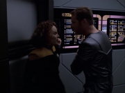 extant_StarTrek_VOY_6x05-Alice_02372.jpg